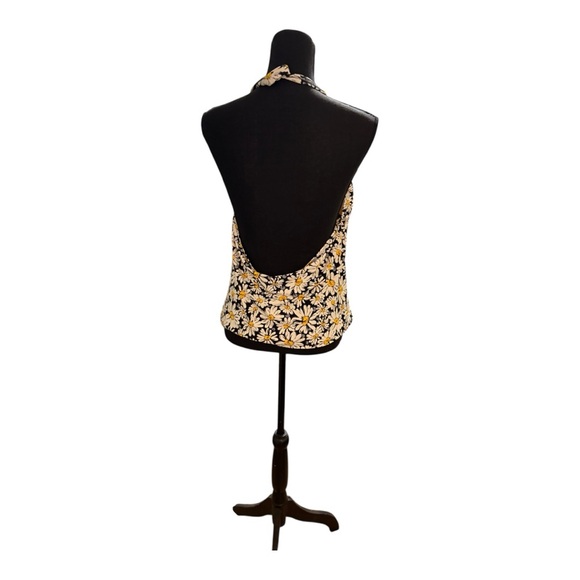 Norma Kamali halter top featuring a daisy print. Size XL - Picture 4 of 6